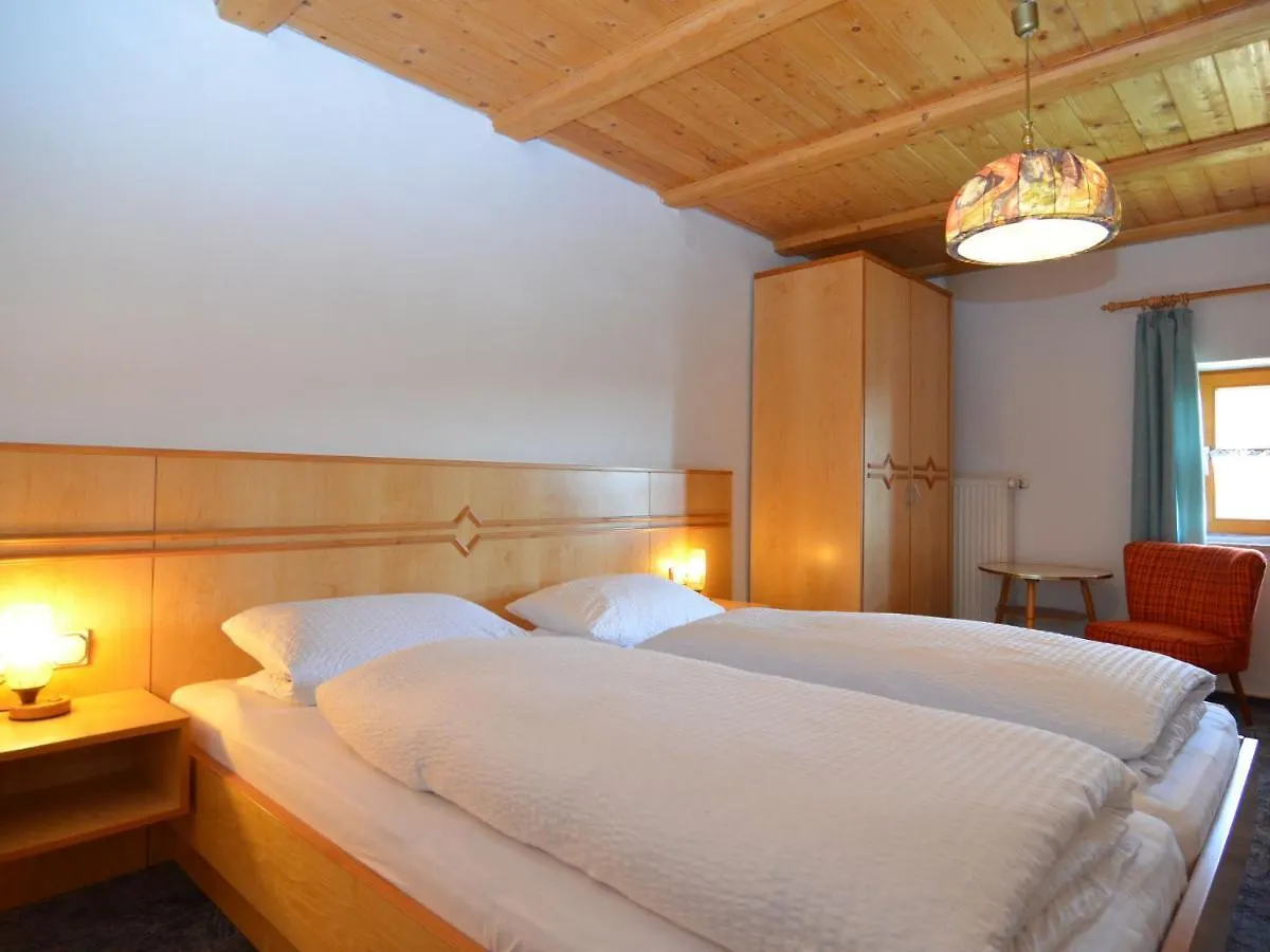 Lovely Holiday Home In Viechtach Near The Forest 0*,