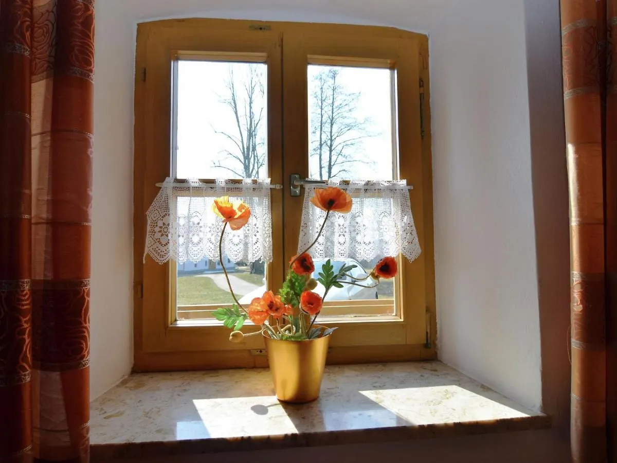 Lovely Holiday Home In Viechtach Near The Forest